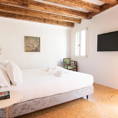 Roof-top Terrace Vicino San Marco E Canale Grande Lejlighed *